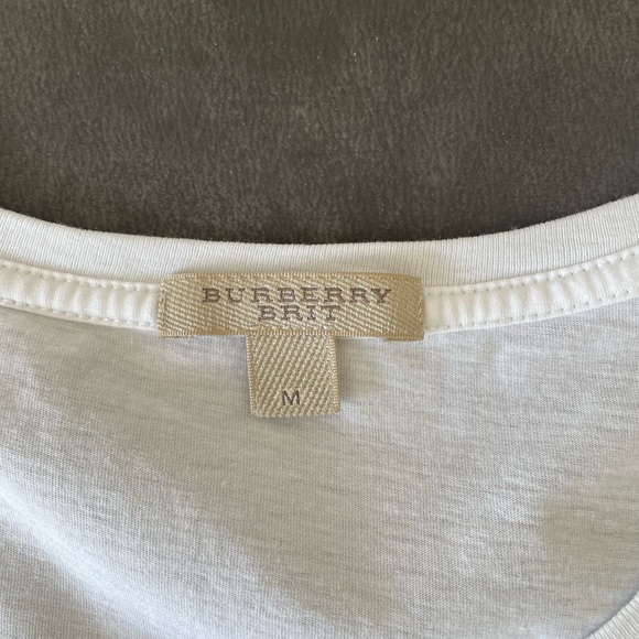 Burberry T-Shirt - Picture 3 of 3